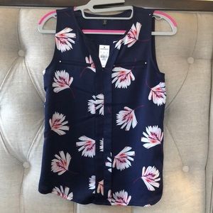 NWT Express petite XS tank